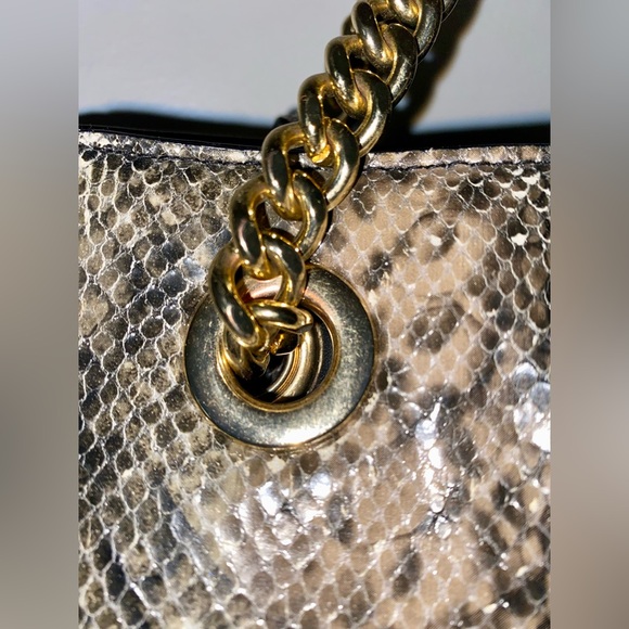 Victoria's Secret Brown Snake Print Shoulder Bag with Gold Chain - Picture 7 of 16